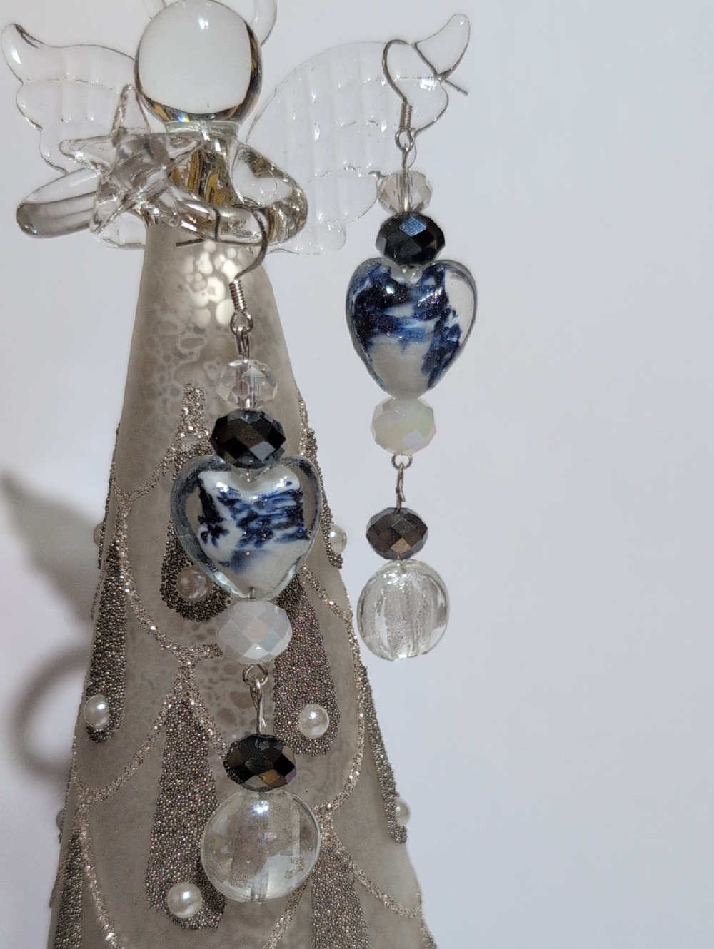 NWOT Blue & White Heart Glass Drop Earrings